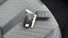 Peugeot 2008 1.2 PureTech 130 Allure 5dr Petrol Estate